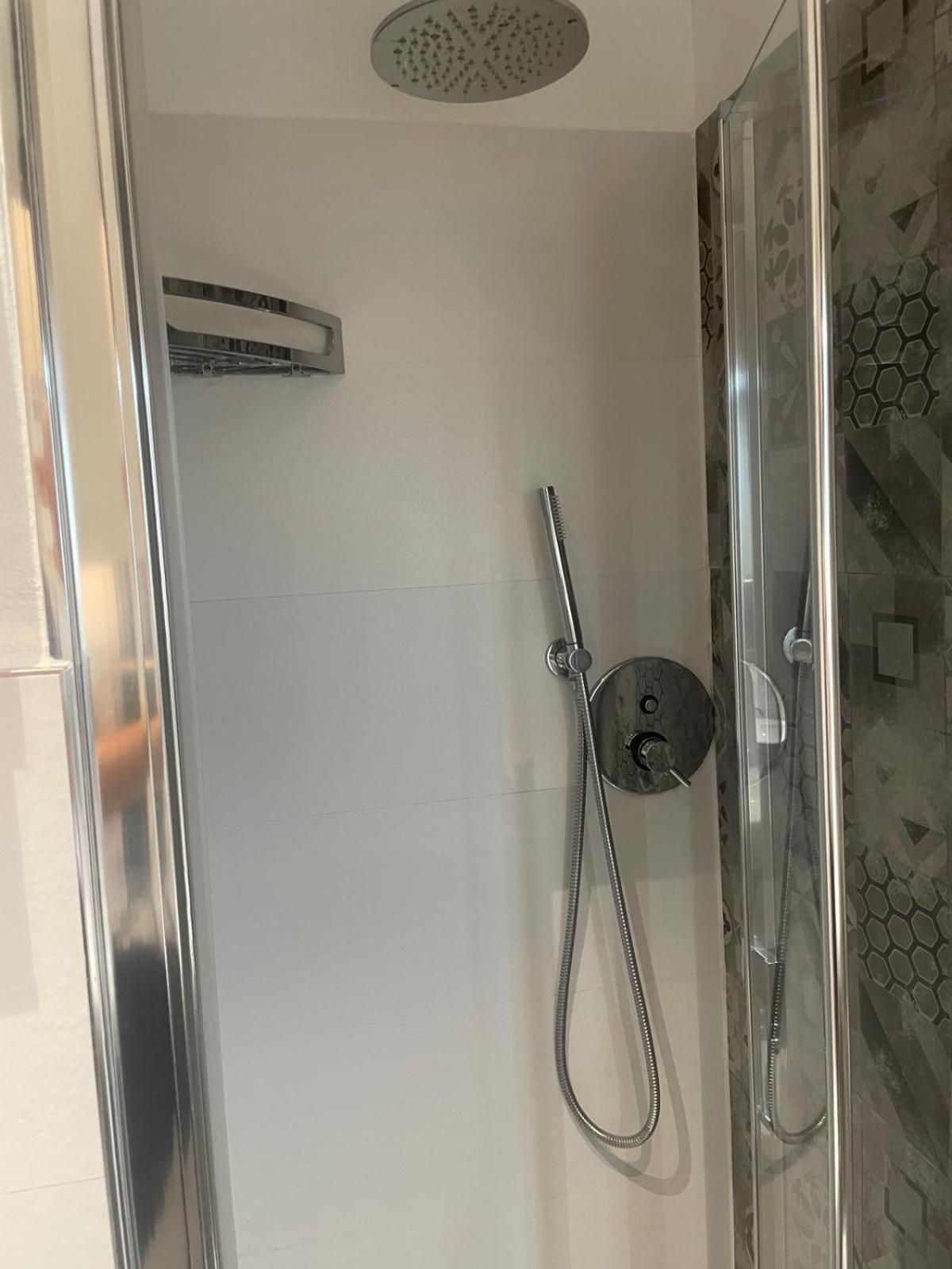 Drooms 4,0 Domotic Smart Self 24H,7 Vicino Treni Porta Susa E Centro Storico トリノ エクステリア 写真