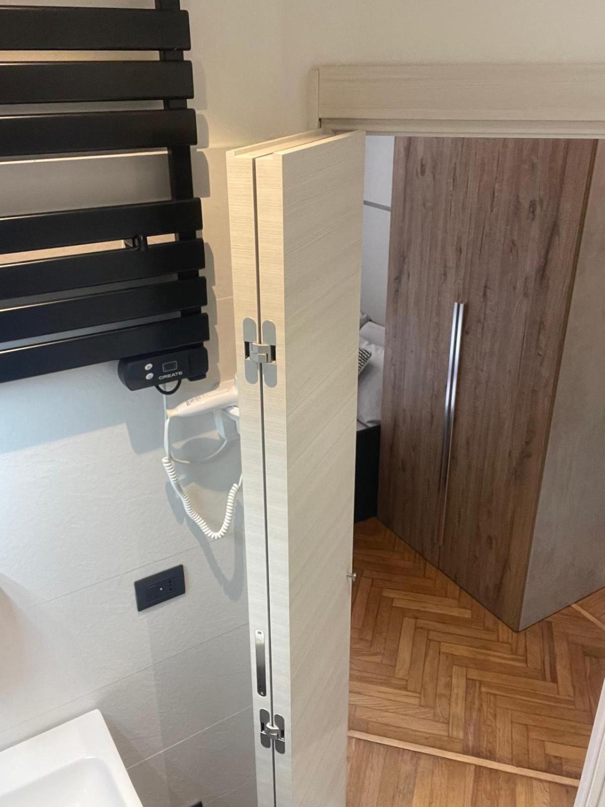Drooms 4,0 Domotic Smart Self 24H,7 Vicino Treni Porta Susa E Centro Storico トリノ エクステリア 写真
