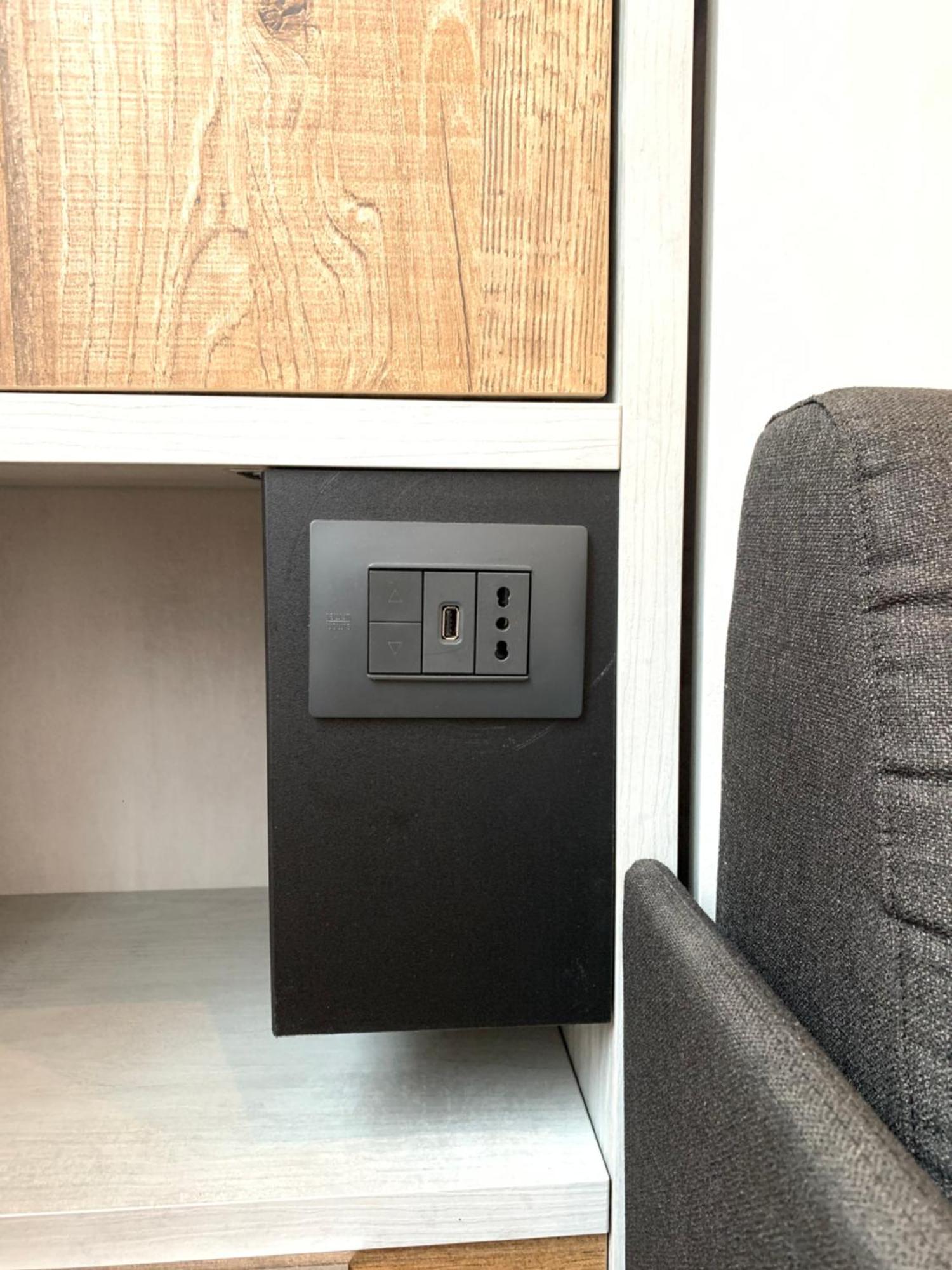 Drooms 4,0 Domotic Smart Self 24H,7 Vicino Treni Porta Susa E Centro Storico トリノ エクステリア 写真