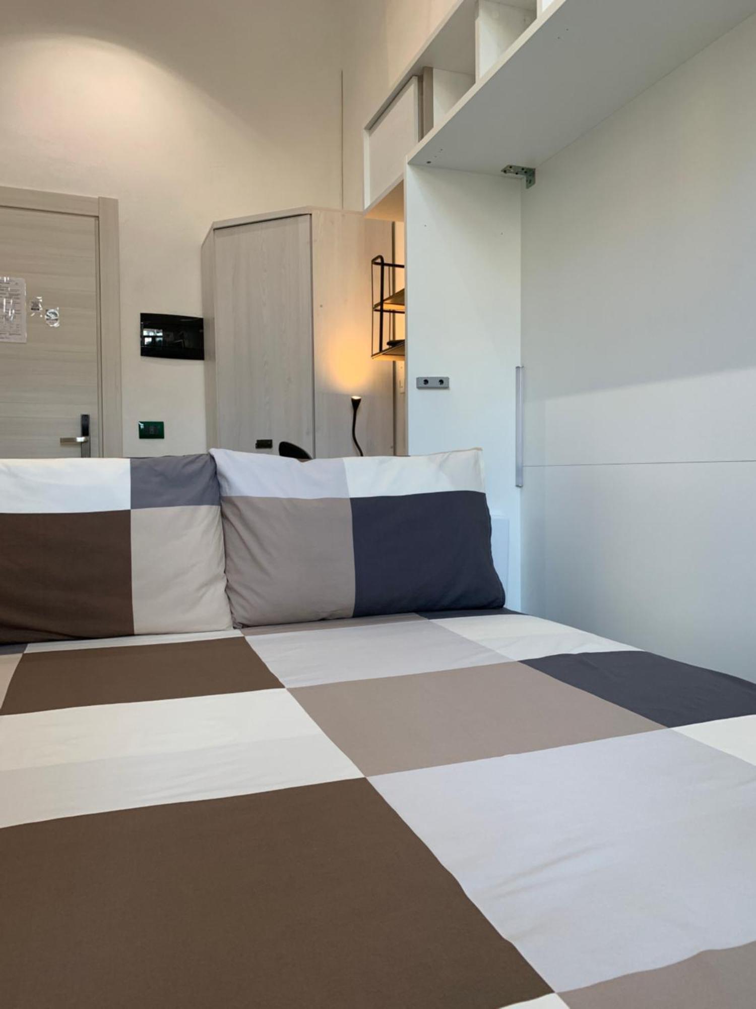 Drooms 4,0 Domotic Smart Self 24H,7 Vicino Treni Porta Susa E Centro Storico トリノ エクステリア 写真